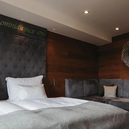 Sonnhof Alpendorf Hotel 4*
