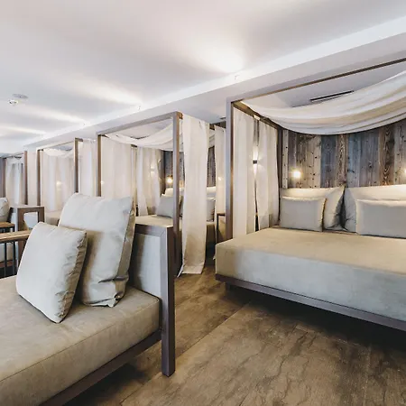 Sonnhof Alpendorf - An Adults Only Place ホテル