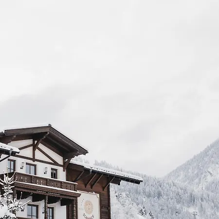 ホテル Sonnhof Alpendorf - An Adults Only Place 4*